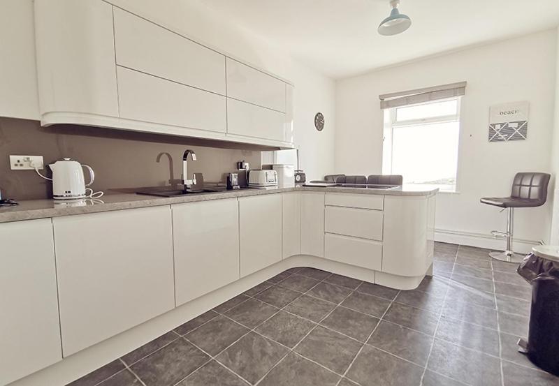 Plas Darien-3 Bed Apt- Sea Views - Sleeps 5 트리어더 외부 사진